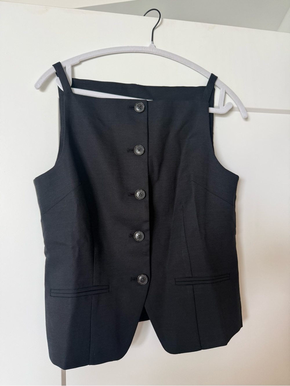 J. Crew Black Button-up cutaway tank top in Gramercy linen blend